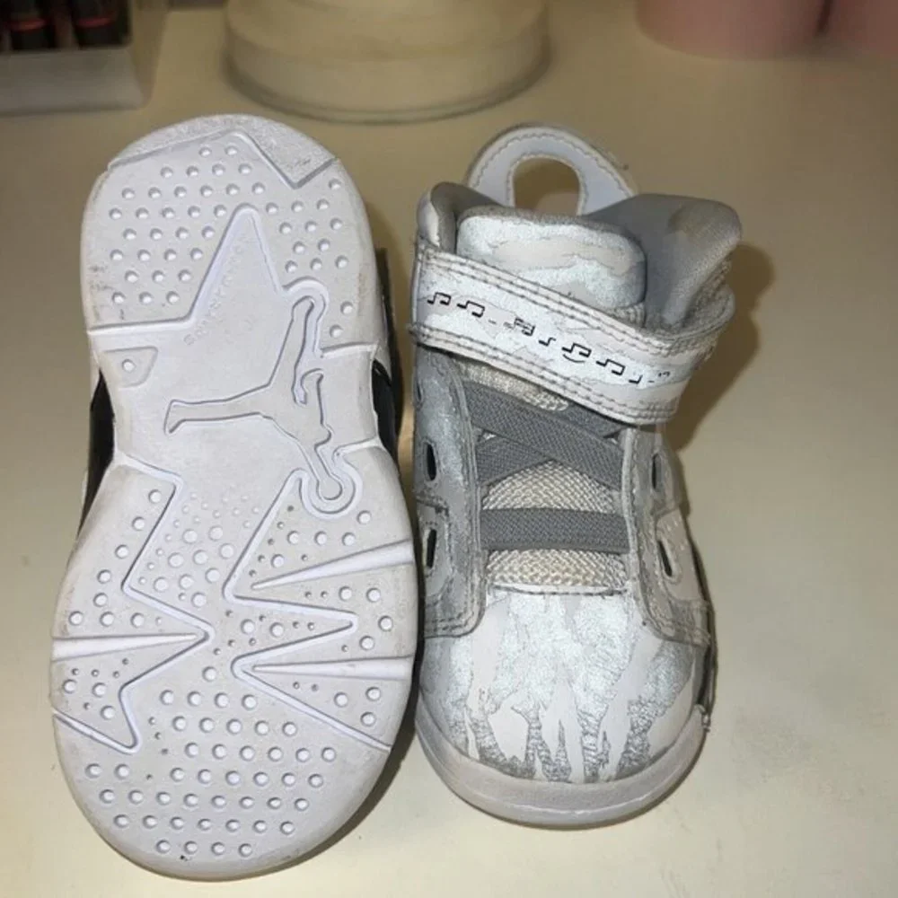 Nike Air Jordans Baby Toddler‎ Size 5C 428820-004 White Gray Black Rare!